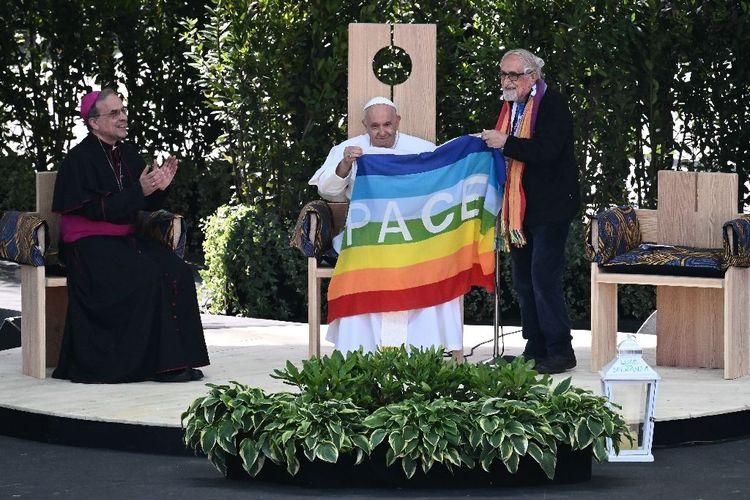 Le Pape préside un forum sur la paix à Vérone, en Italie