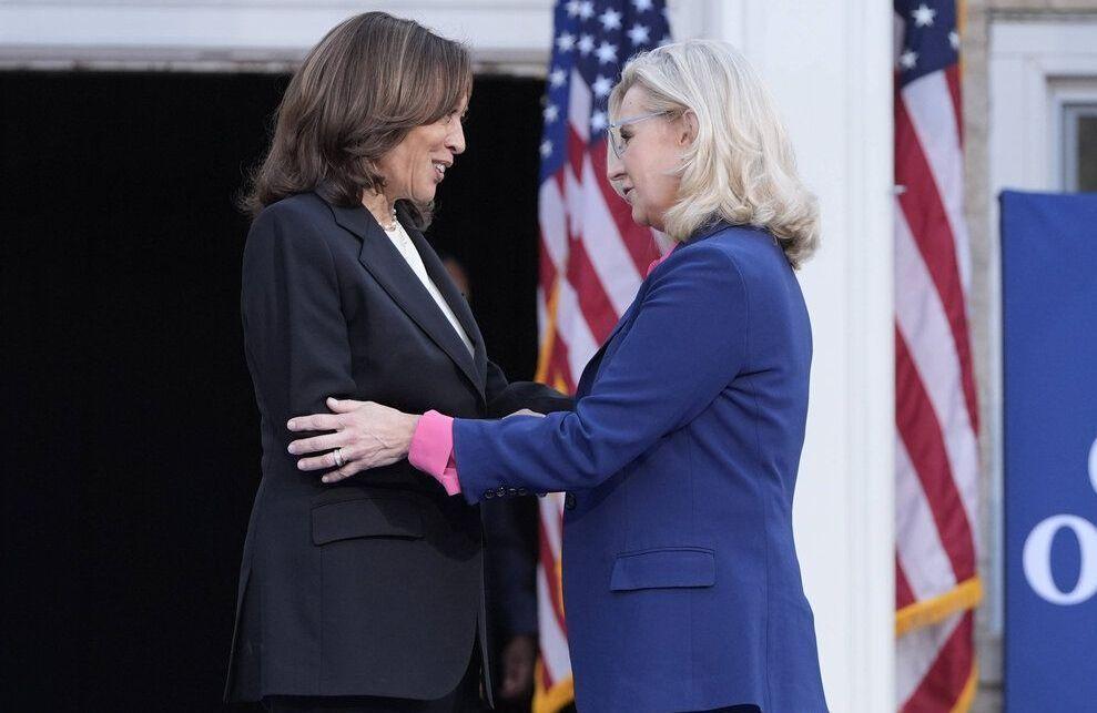 Présidentielle américaine : Liz Cheney, cette républicaine qui fait campagne pour Kamala Harris