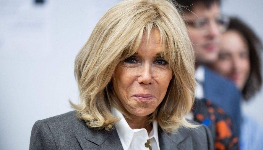 Brigitte Macron en pleine forme à 70 ans : son secret pour un ventre plat dévoilé