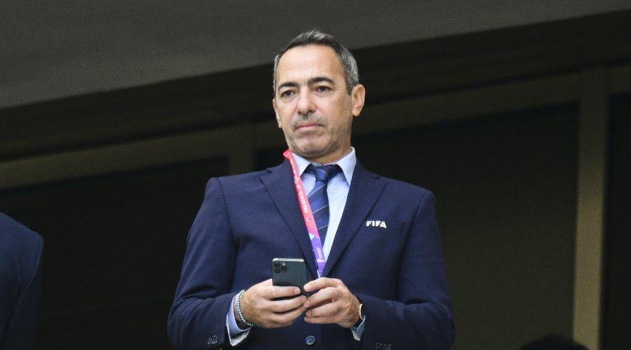 Djorkaeff refuse l’Euro, il rejoint Macron