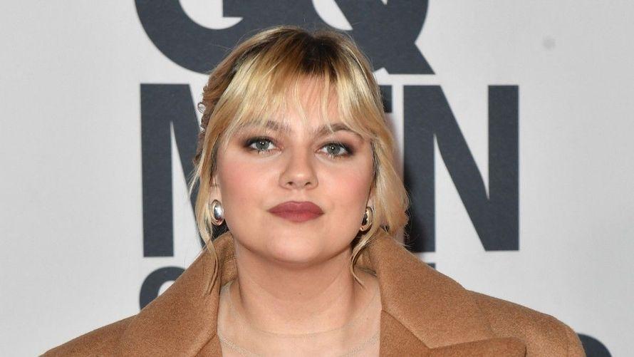 Louane assiste au combat opposant Cédric Doumbé à Baki et se retrouve dans une situation inattendue