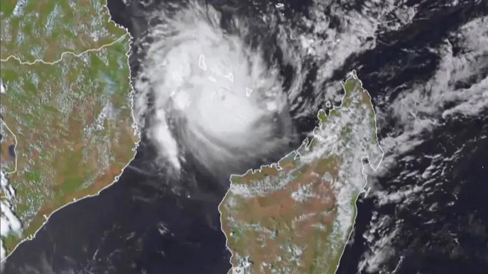 Mayotte : Le groupe Free-iliad et Axian mobilisés suite au cyclone Chido