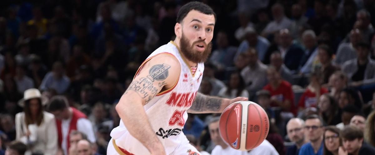 Mike James reste à Monaco !