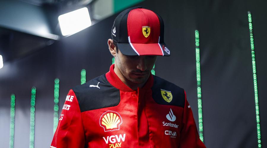 Leclerc encore trahi par Ferrari (vidéo)