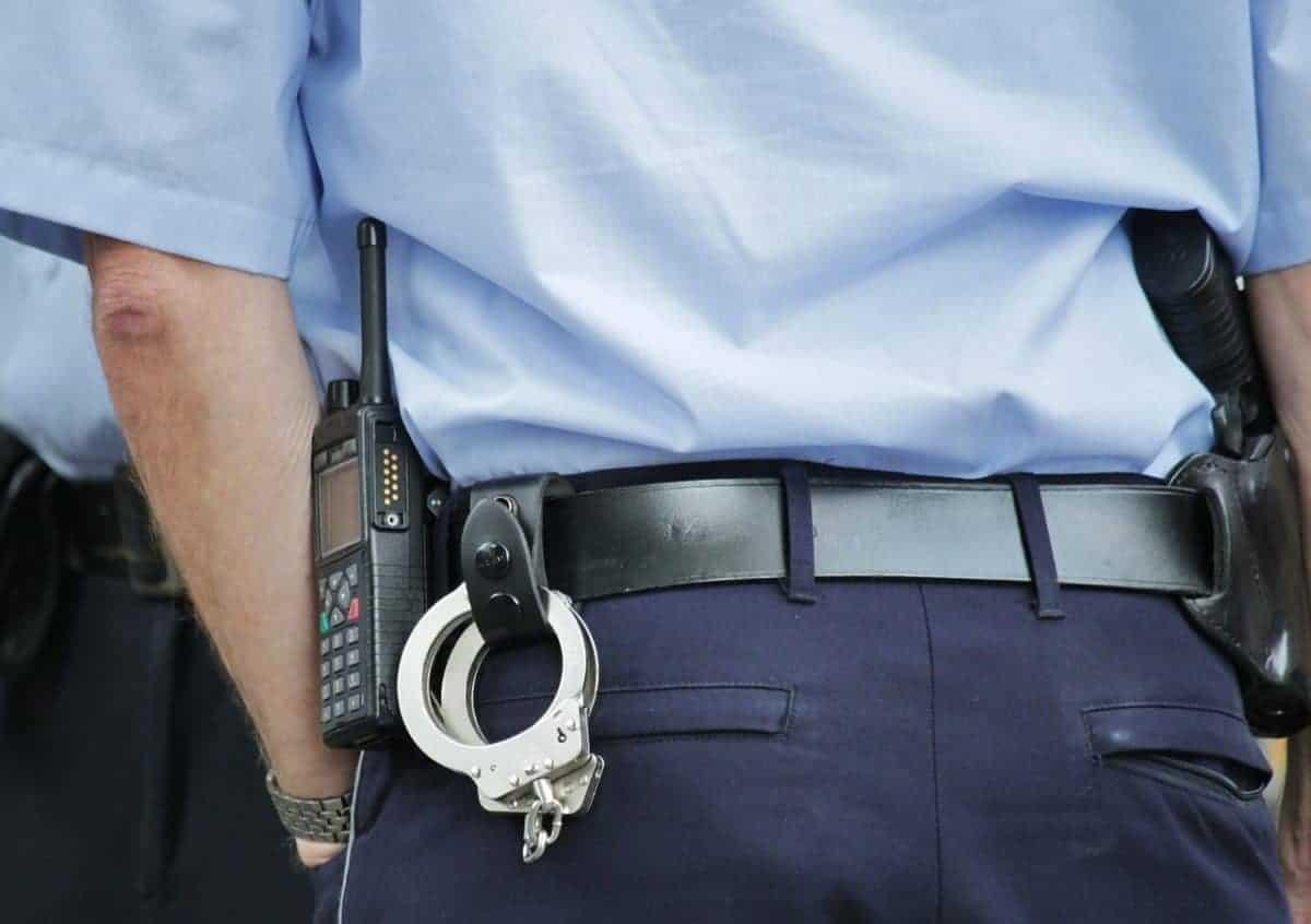 Toulouse : un chauffard lui fonce dessus, un policier ouvre le feu