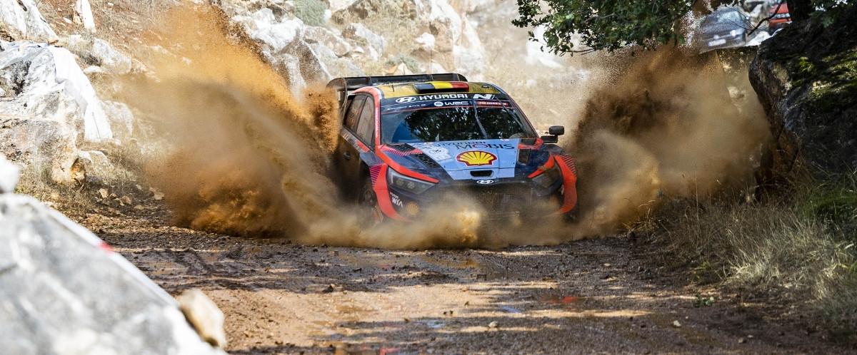 Neuville répond à Ogier