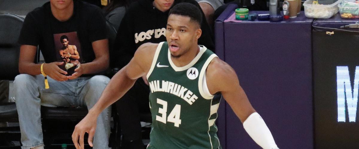 Antetokounmpo reste fidèle aux Bucks