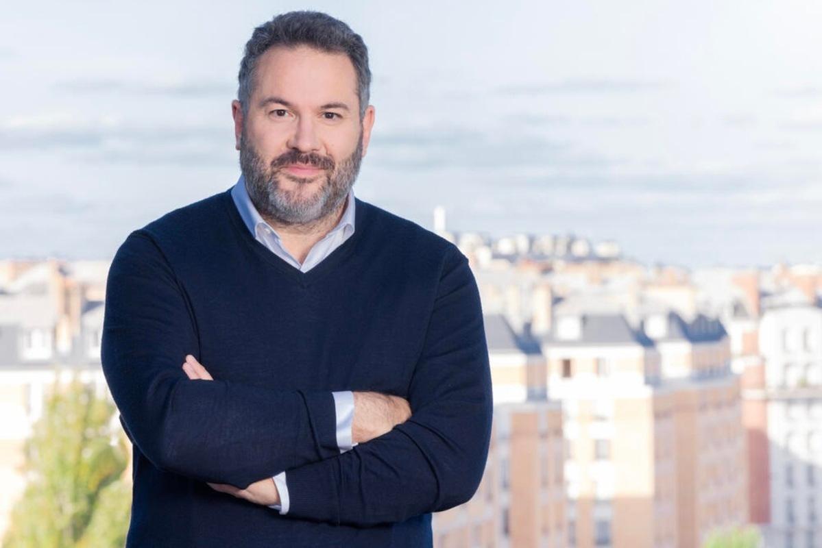 Le journaliste Bruce Toussaint quitte BFM pour rejoindre la future matinale de TF1