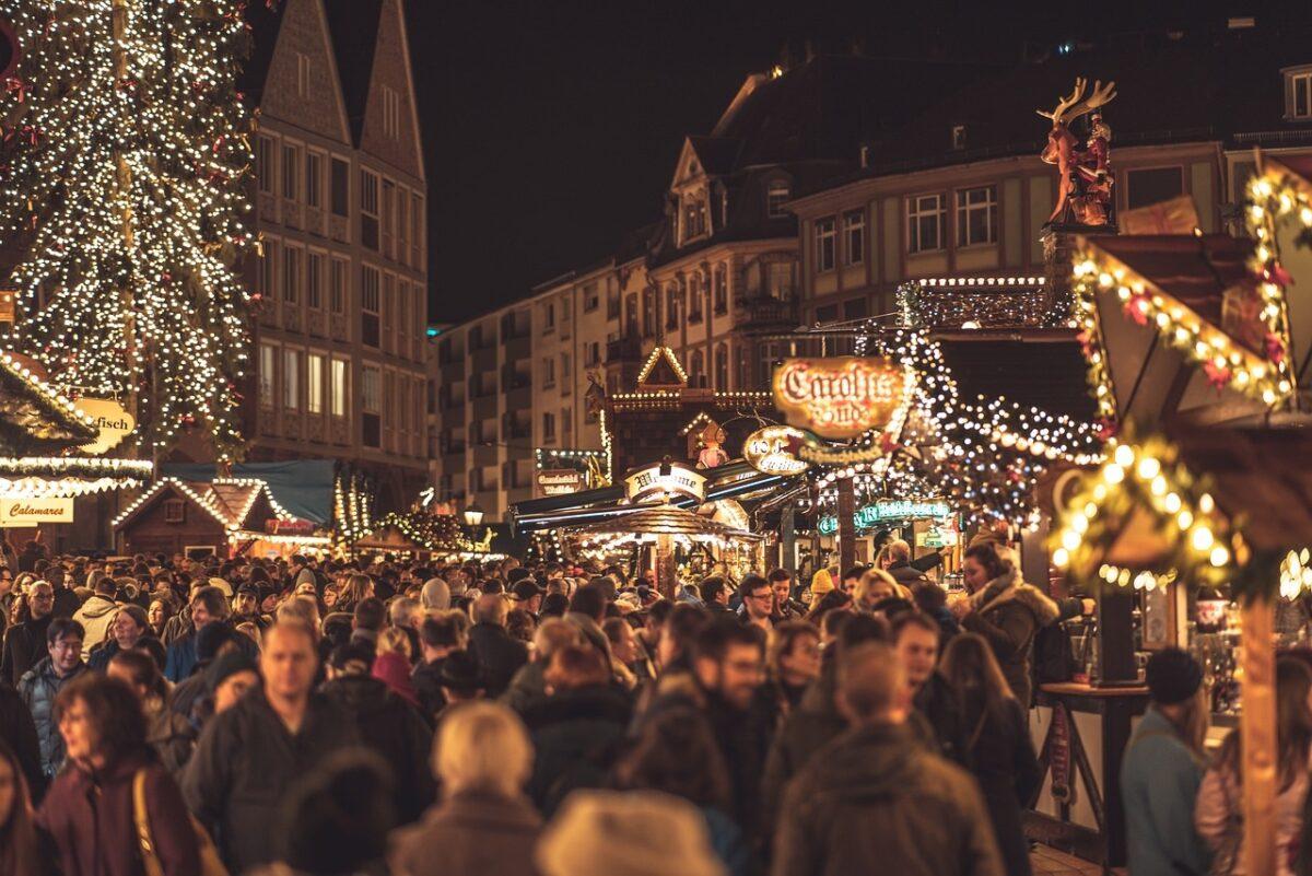 Noël : 6 Français sur 10 prévoient de limiter leurs dépenses pour les fêtes de fin d’année, en raison de l’inflation