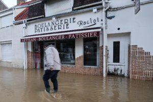 « Il faut tout refaire »: les inondations, un tsunami pour les PME du Pas-de-Calais