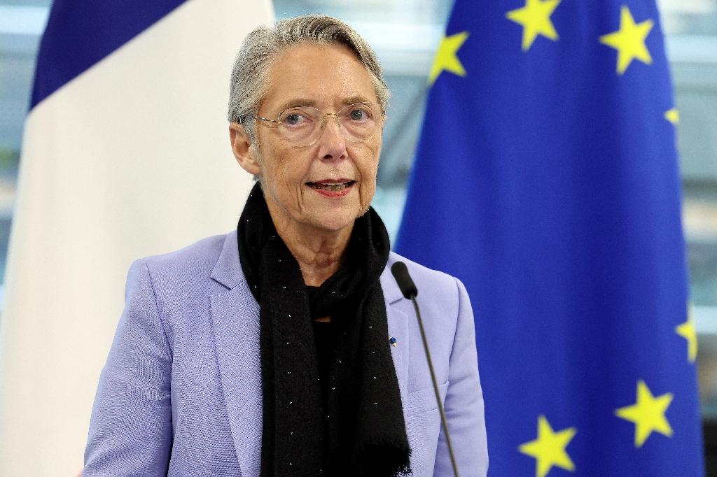 Elisabeth Borne exclut d’être tête de liste aux Européennes