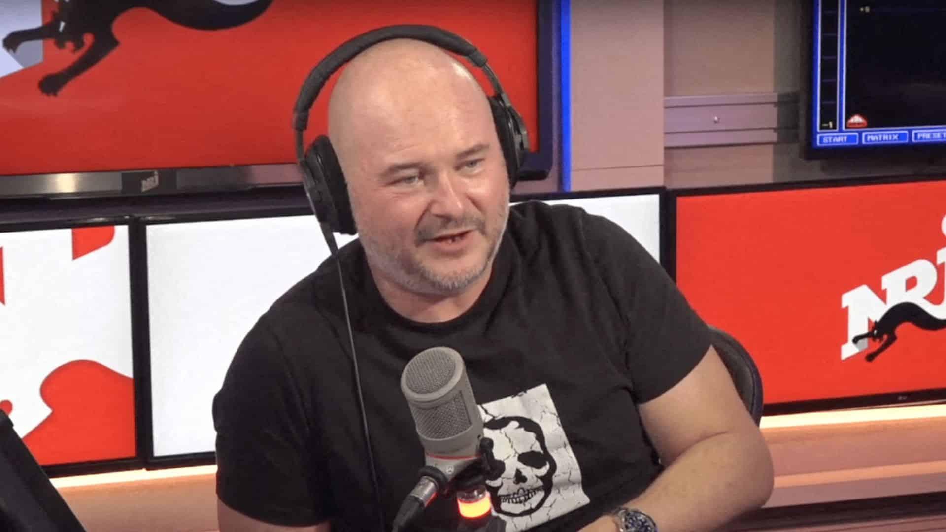 Cauet accusé de viols : un dérapage passé de la star de radio lui a valu un licenciement pour faute grave, tous les détails !