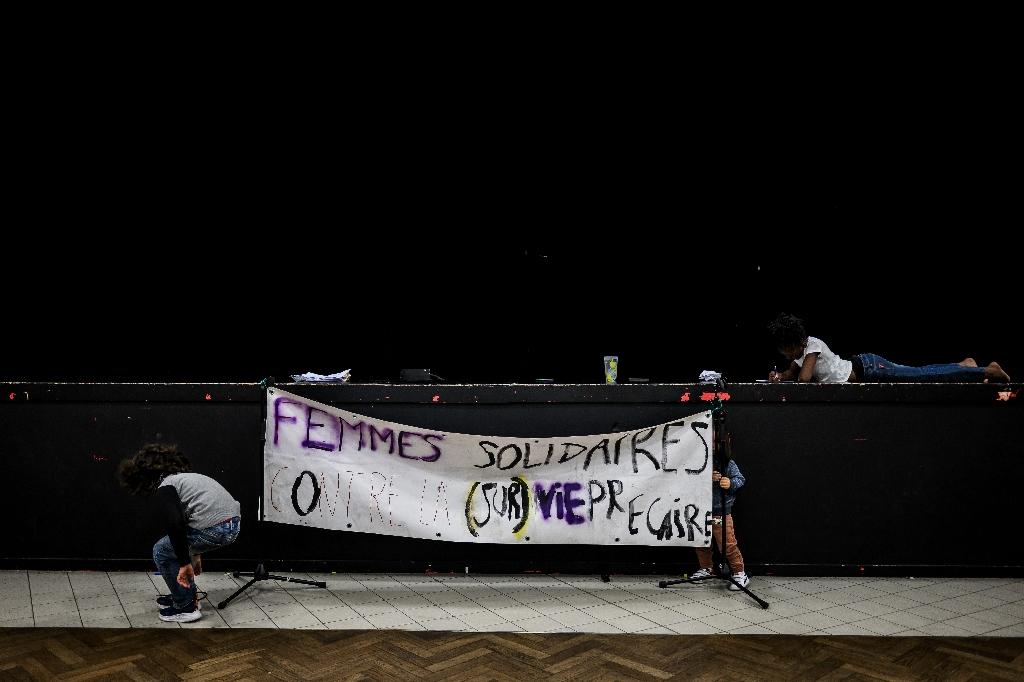 Les femmes et les enfants, premières victimes de la pauvreté