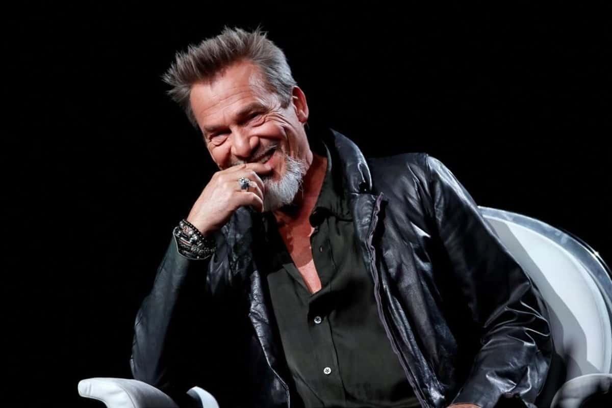 Florent Pagny qui lutte contre un cancer du poumon depuis près de 2 ans, est apparu en pleine forme hier, mais…