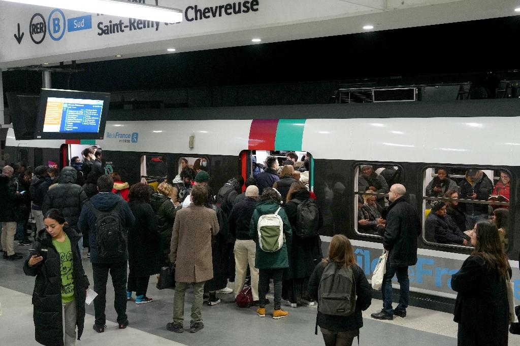 Ile-de-France: « 1 train sur 2 » lundi sur le RER B en raison d’une grève