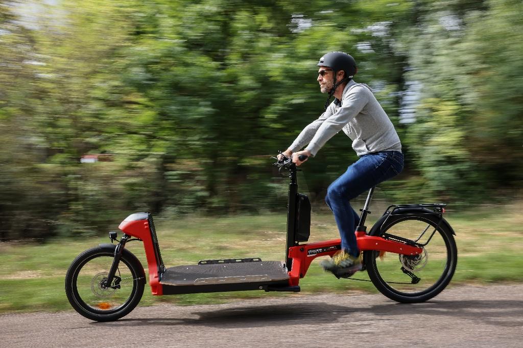 Le vélo cargo accélère avec le soutien de l’industrie automobile