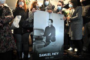 Assassinat de Samuel Paty: sursis et bracelet électronique pour les six collégiens