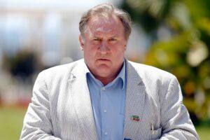 Depardieu met sa Légion d’honneur « à la disposition » de la ministre de la Culture