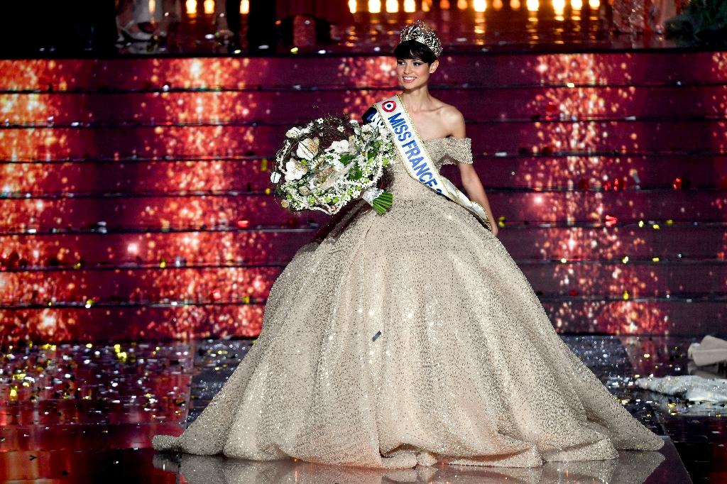 La Miss France 2024, cheveux courts, revendique la « diversité » de la femme