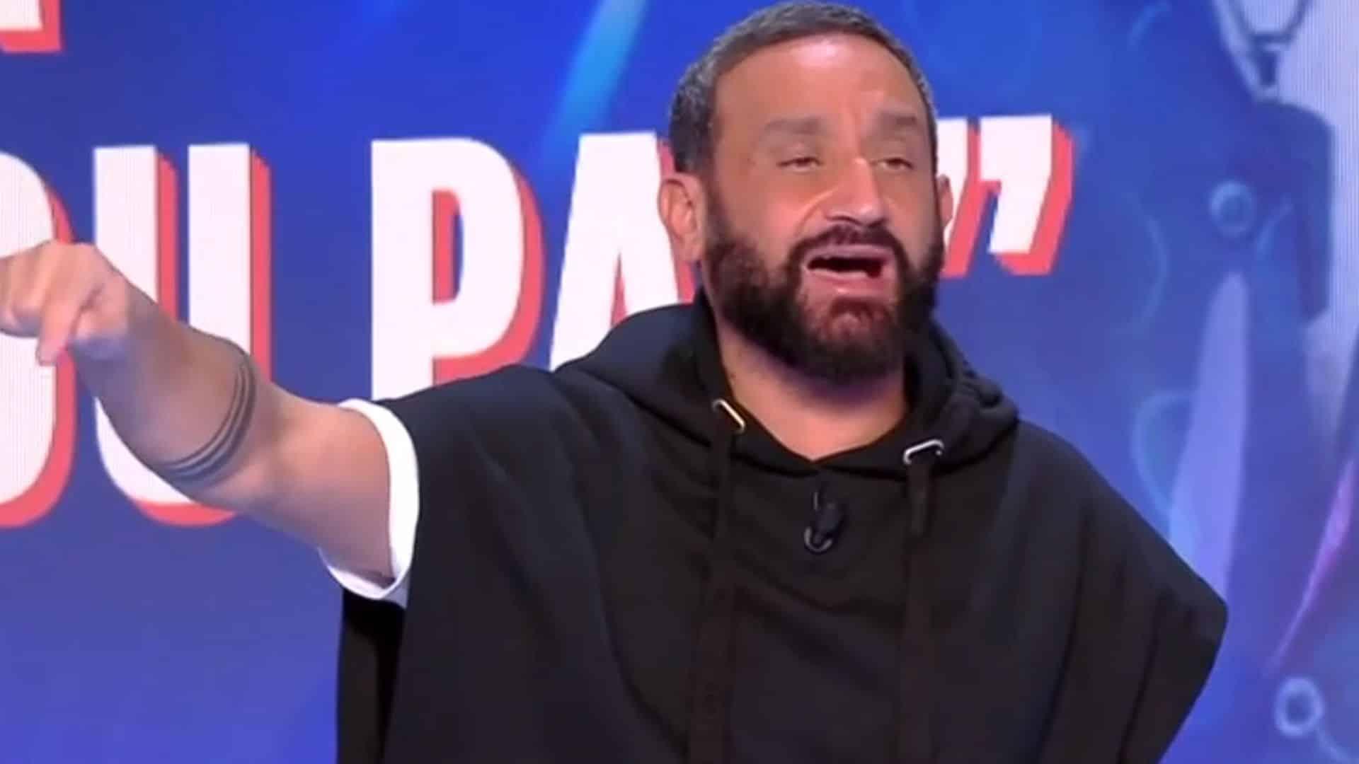 Cyril Hanouna accusé de faire vivre un enfer aux chroniqueurs de TPMP : il répond à Complément d’enquête et balance les salaires !