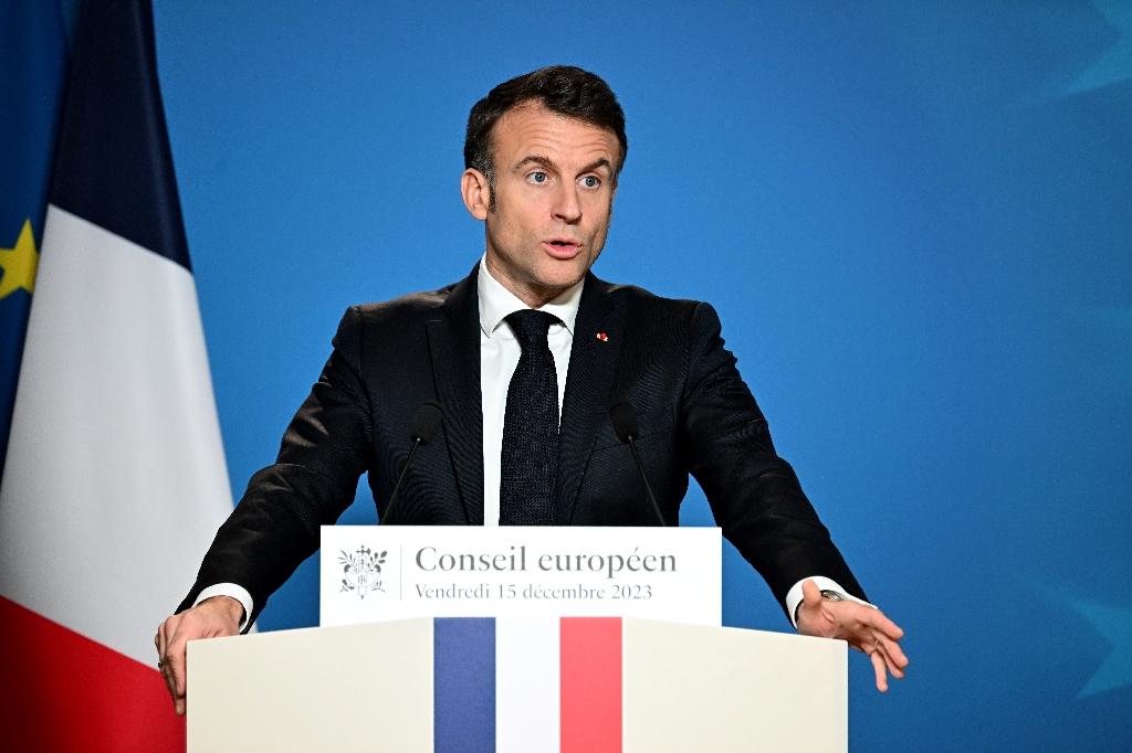 Macron attend d’Orban qu’il « se comporte en Européen »