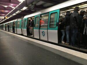 Île-de-France Mobilités pointe “une dégradation inquiétante” de certaines lignes de métro et RER