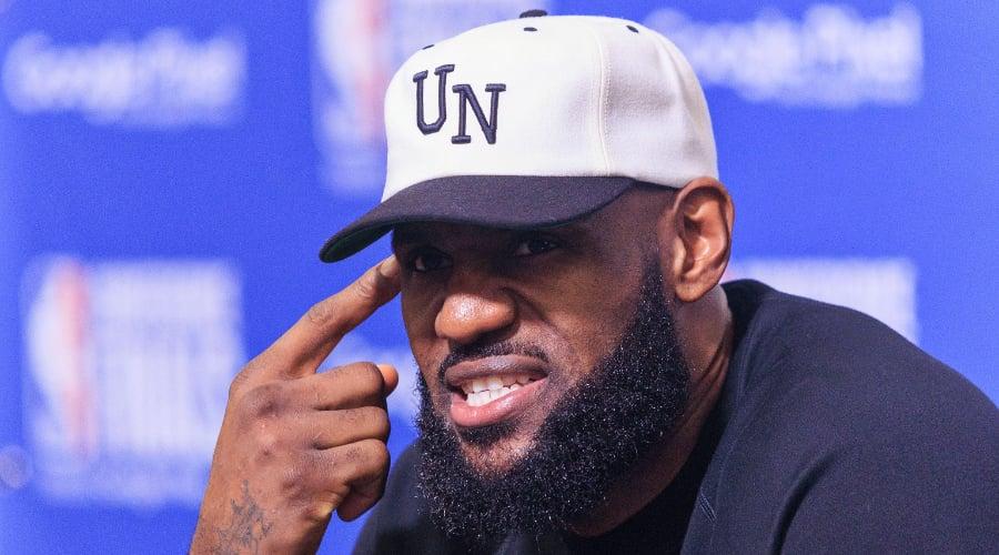 Tuerie à Las Vegas: LeBron James dénonce