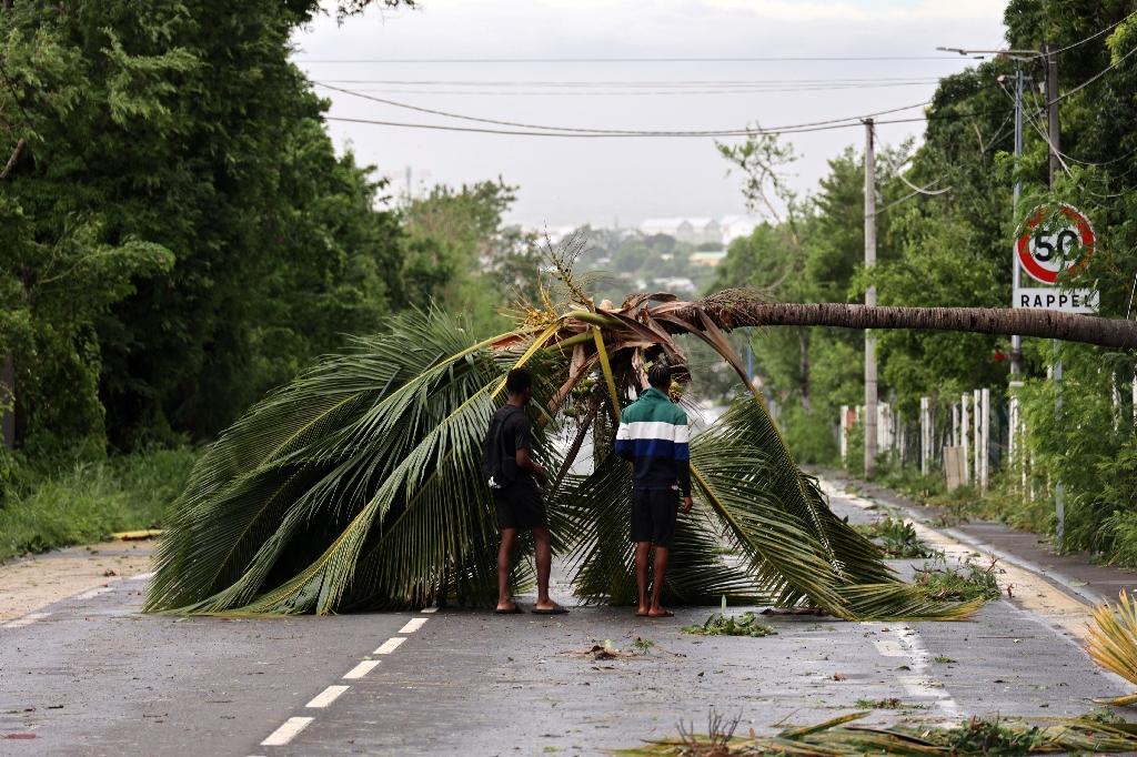 Belal: à La Réunion, soulagement après un cyclone moins dévastateur qu’attendu