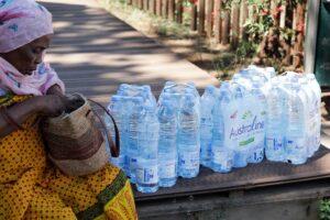 L’eau en bouteille contient des centaines de milliers de particules de plastique