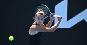 Brisbane: Burel et Sabalenka faciles, Osaka battue