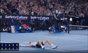 Mené 2 sets à zéro en finale de l’Open d’Australie, Sinner renverse le match et remporte son premier titre du Grand Chelem