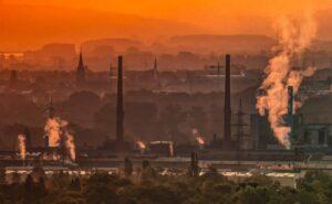 Les automobilistes franciliens invités à réduire leur vitesse à cause ‘une alerte à la pollution aux particules fines’