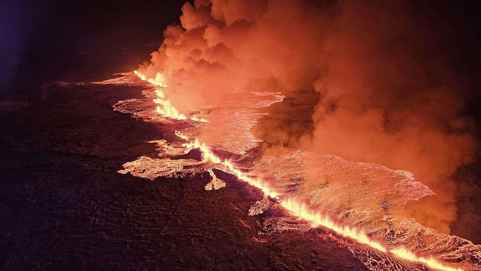 Un événement magmatique exceptionnel en Islande : « de quoi remplir une piscine olympique en 1/2 seconde ! »