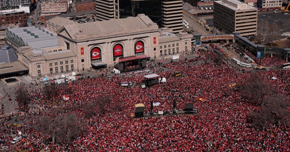 Une fusillade lors des célébrations du Super Bowl