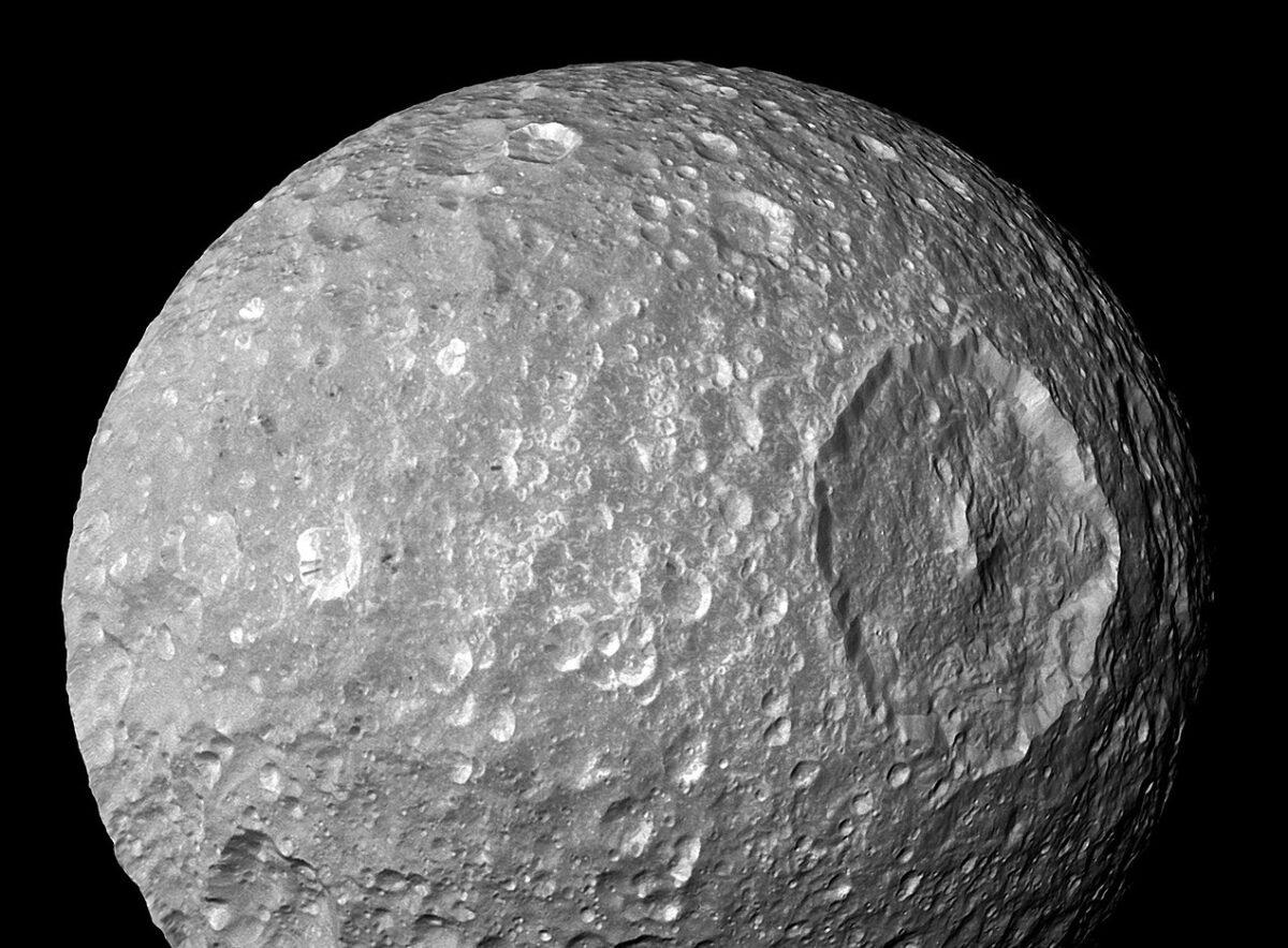 Un océan découvert sous Mimas, l’une des lunes de Saturne