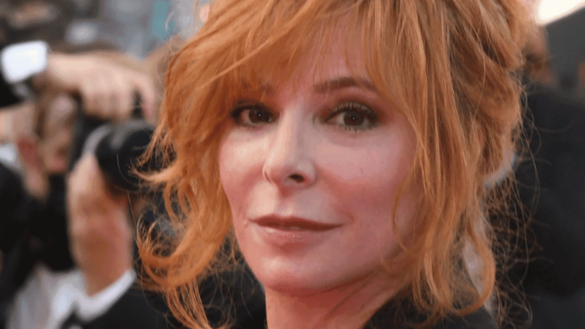 Mylène Farmer : son nouveau single avec un célèbre DJ français cartonne auprès de ses fans