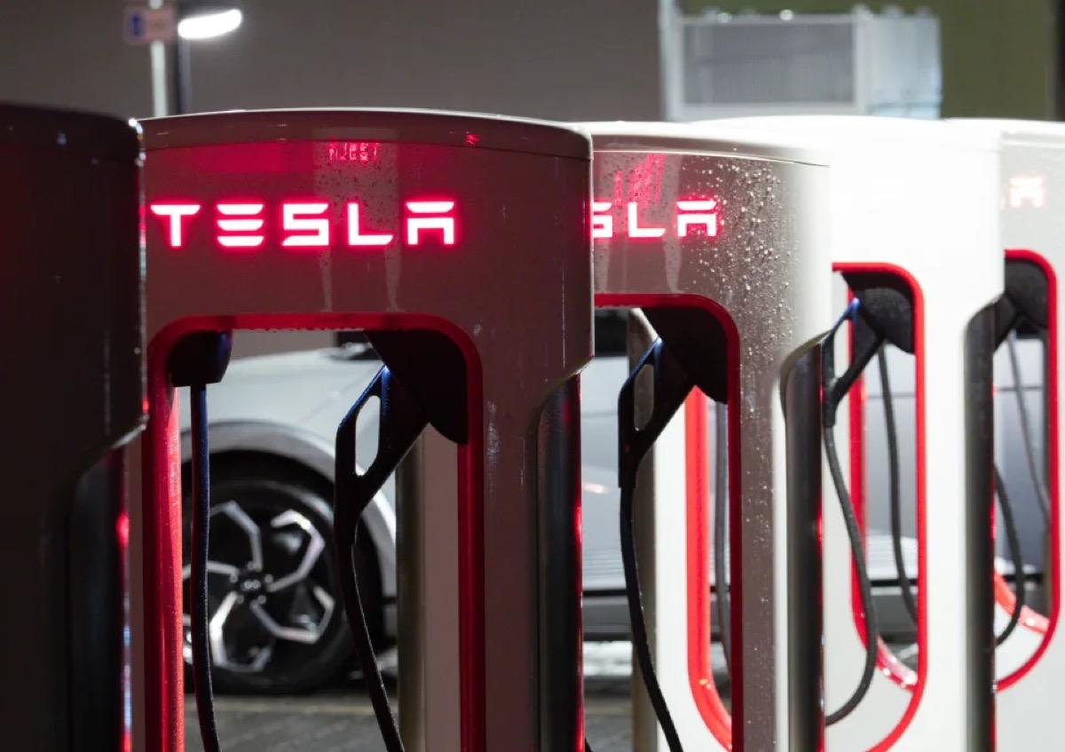 Tesla, vainqueur de la guerre de la recharge des véhicules électriques